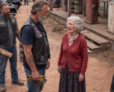 Une veuve de 73 ans, vivant seule dans une maison délabrée en Arizona, a utilisé ses dernières provisions pour nourrir 30 motards bloqués lors d’une violente tempête dans le désert — jusqu’à ce que, le lendemain matin, le grondement de centaines de motos revienne avec un plan qui stupéfia toute la ville