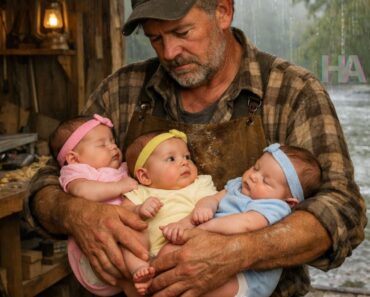 Elle a abandonné ses triplés pour « une vie meilleure »… puis elle est réapparue 30 ans plus tard en réclamant un milliard de dollars, et ce que les sœurs ont fait ensuite a stupéfié tout le pays.